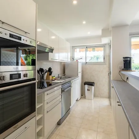 1br Alexandre Iii Apartment *